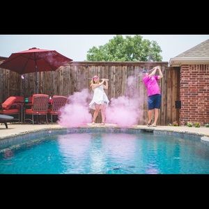 Set of 2 gender reveal golf balls — GIRL